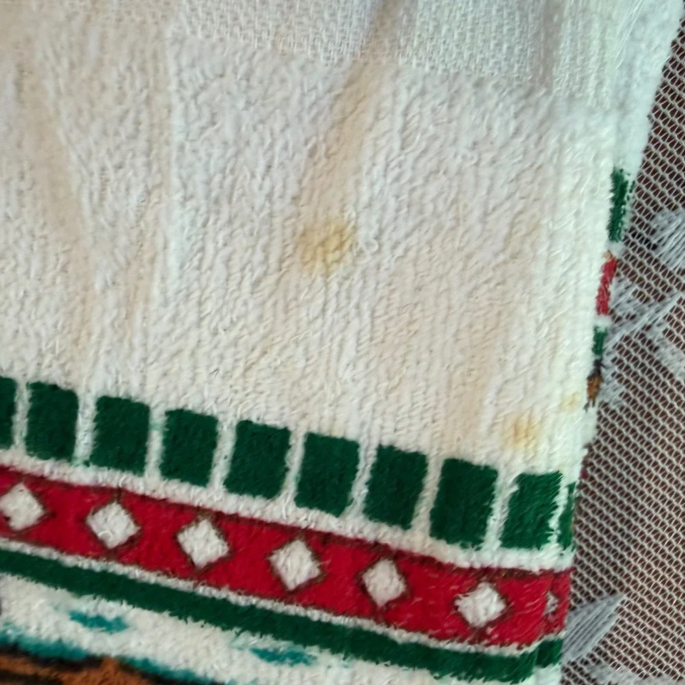 Vintage Hand Towel Unisex OS White Good Christmas Red Green Geometric Border